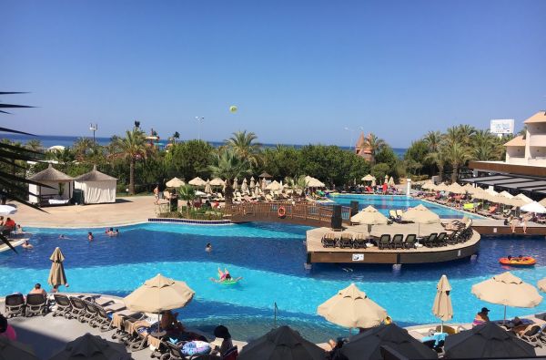 ALANIJA. Saulėtos atostogos. Skrydis, 7n. puikiame viešbutyje LONG BEACH RESORT & SPA 5* su Ultra viskas įskaičiuota maitinimu!